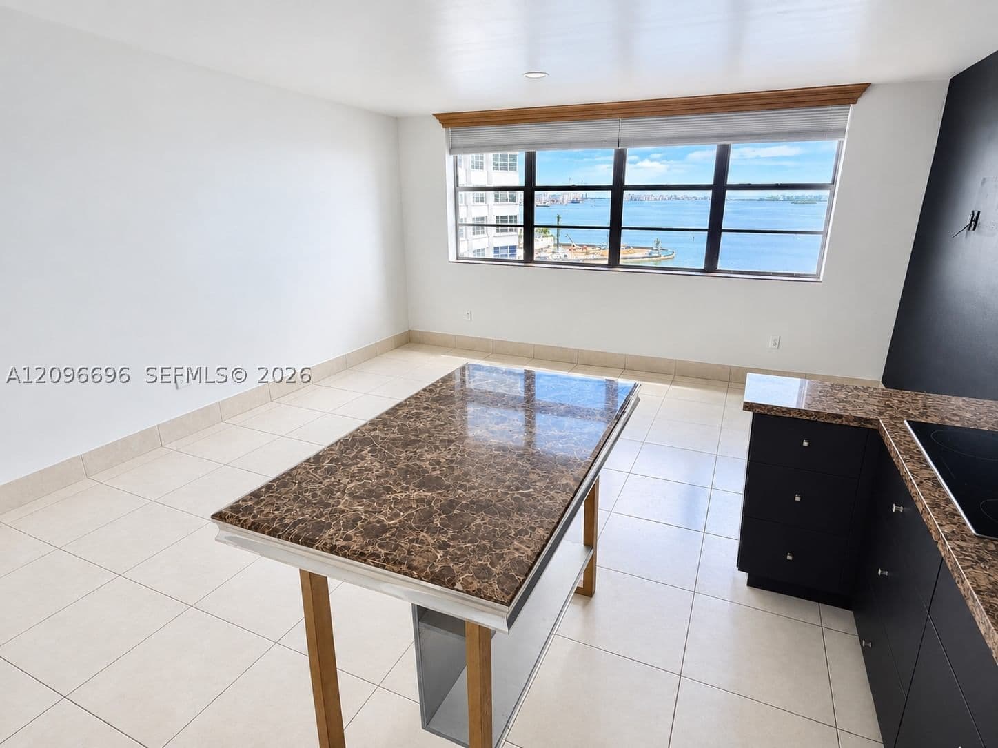 Condo — 999 Brickell Bay Dr #1703, Miami, FL 33131