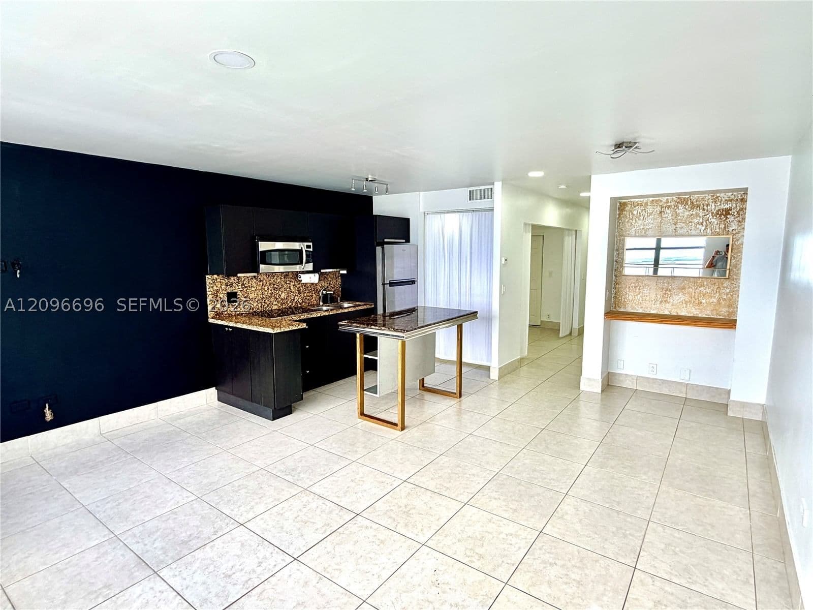Condo — 999 Brickell Bay Dr #1703, Miami, FL 33131