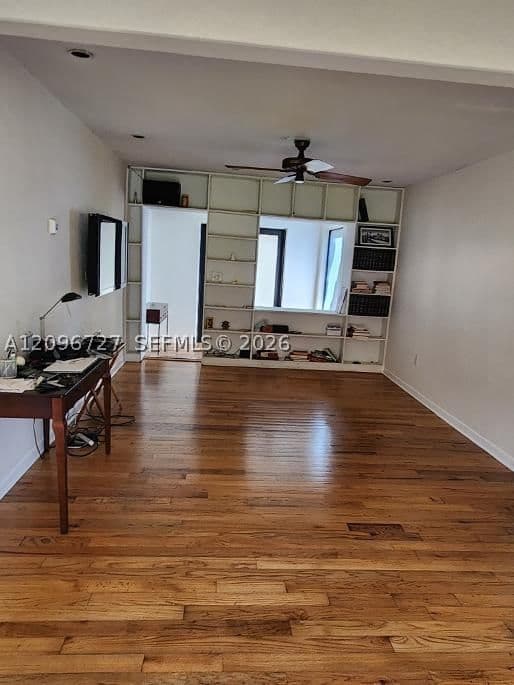 2+1 Müstakil ev — 448 Cadagua Ave, Coral Gables, FL 33146