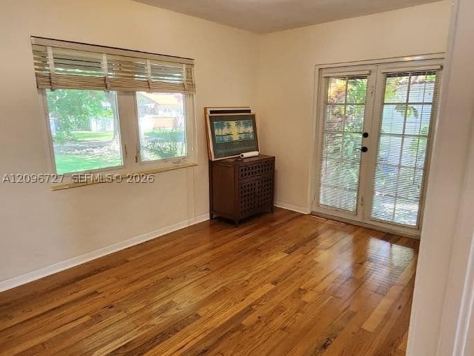 2+1 Müstakil ev — 448 Cadagua Ave, Coral Gables, FL 33146