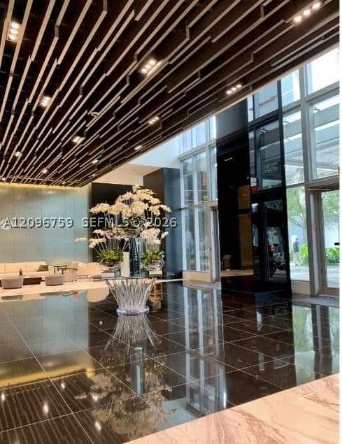 1+1 Condo — 851 1st Ave #2104, Miami, FL 33132