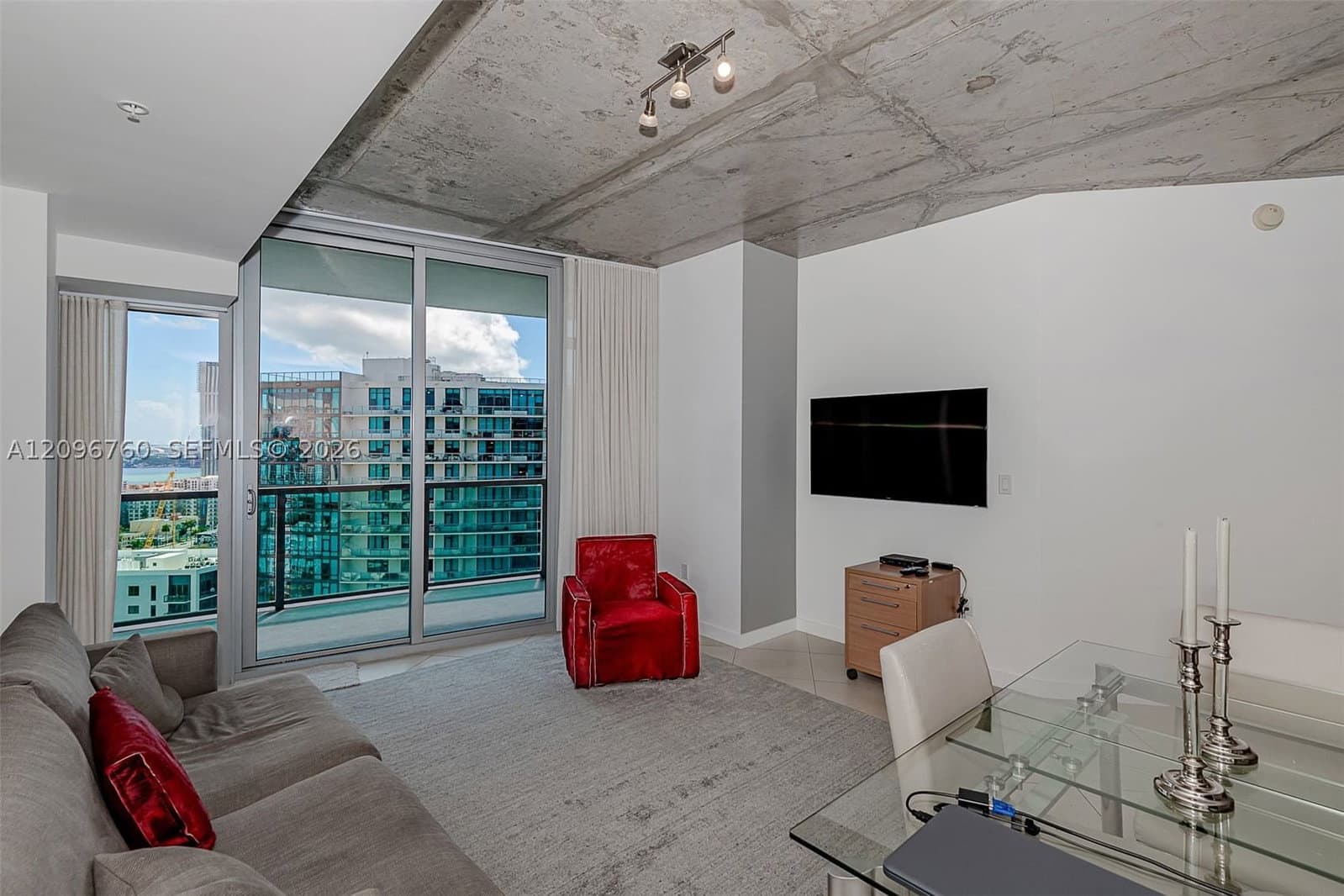 1+1 Condo — 3301 1st Ave #H2206, Miami, FL 33137