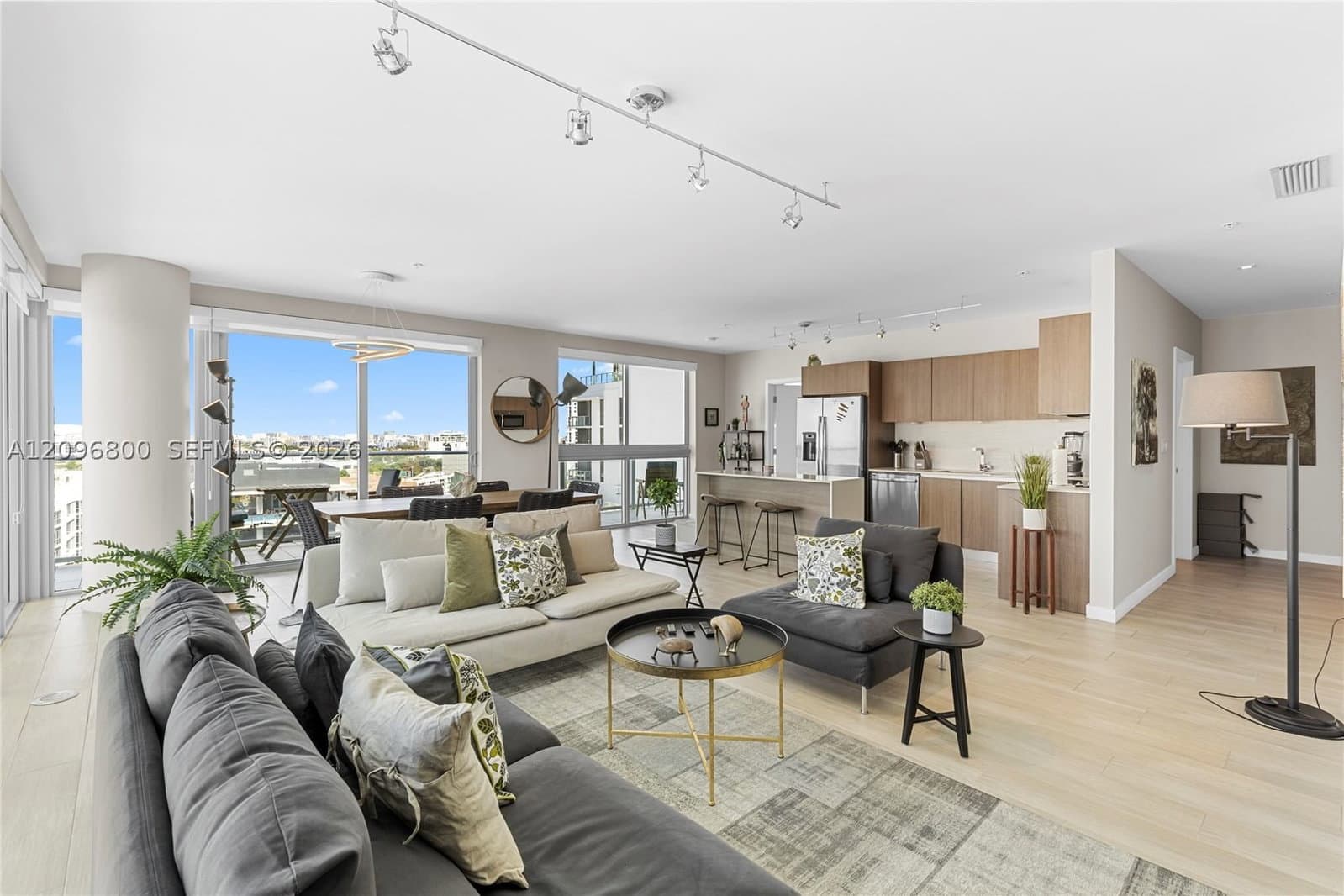 2+1 Condo — 1600 1st Ave #1202, Miami, FL 33129