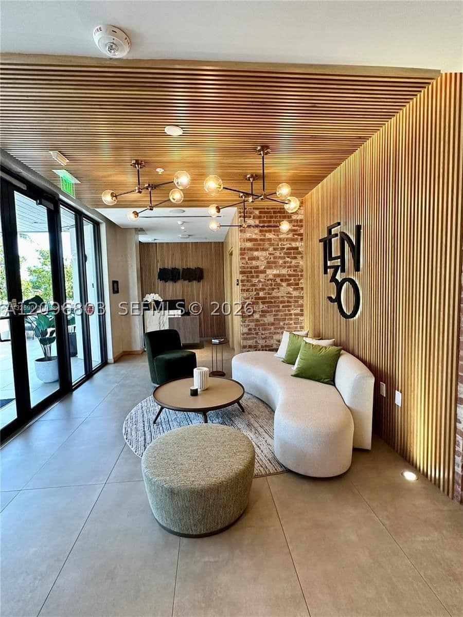 1+1 Condo — 1030 15th St #316, Miami Beach, FL 33139