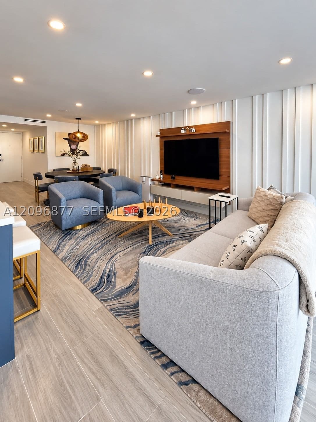 1+1 Condo — 2655 Collins Ave #503, Miami Beach, FL 33140