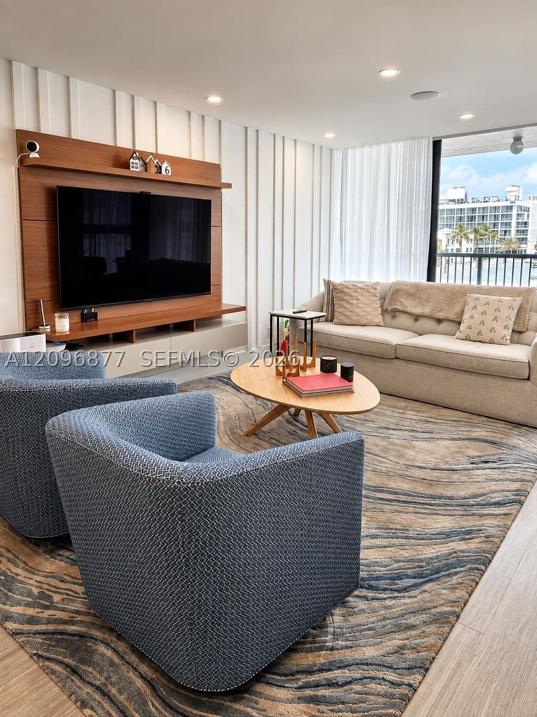 1+1 Condo — 2655 Collins Ave #503, Miami Beach, FL 33140