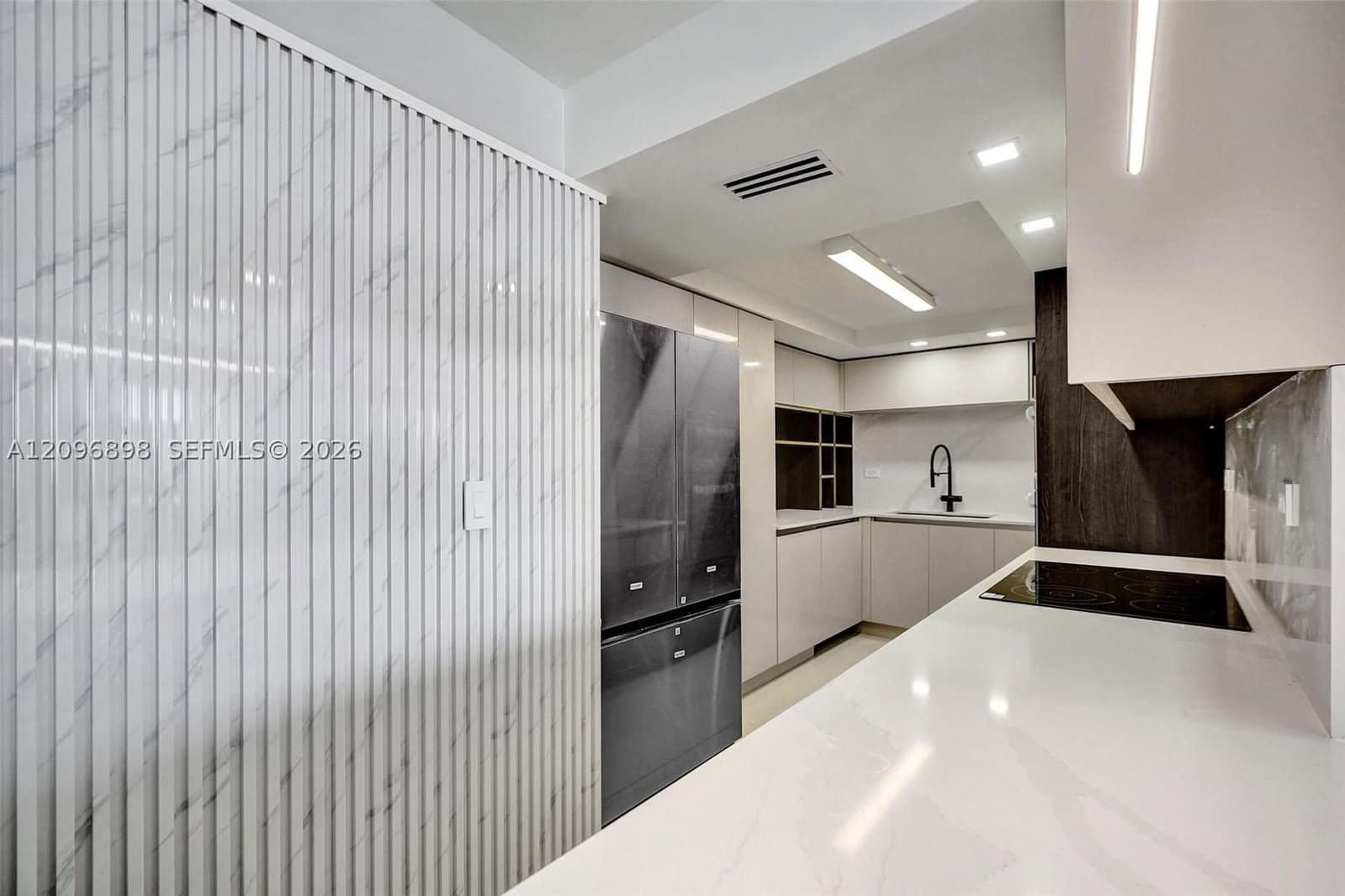 3+1 Condo — 6039 Collins Ave #1736, Miami Beach, FL 33140