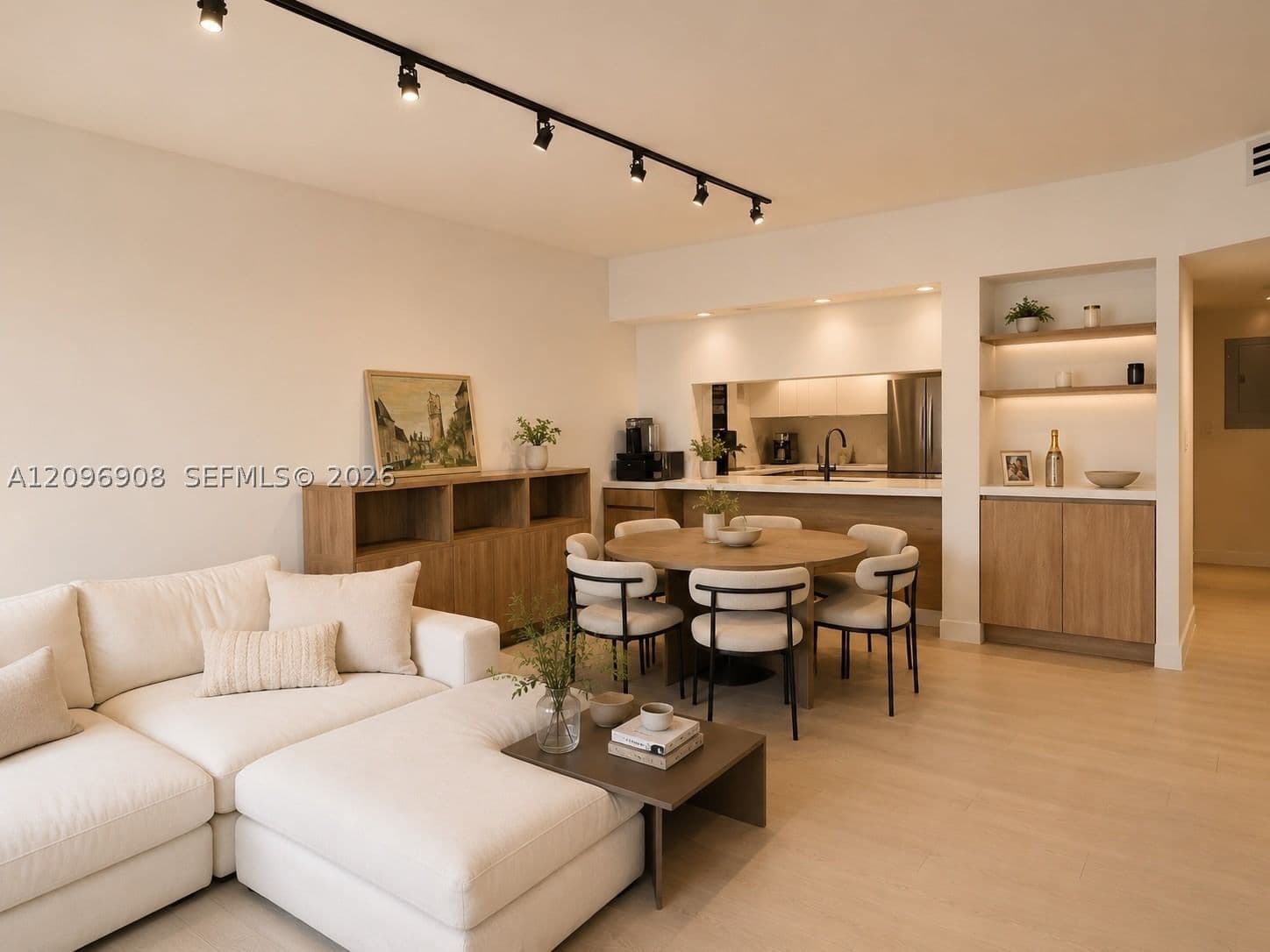 2+1 Condo — 520 Brickell Key Dr #A1205, Miami, FL 33131