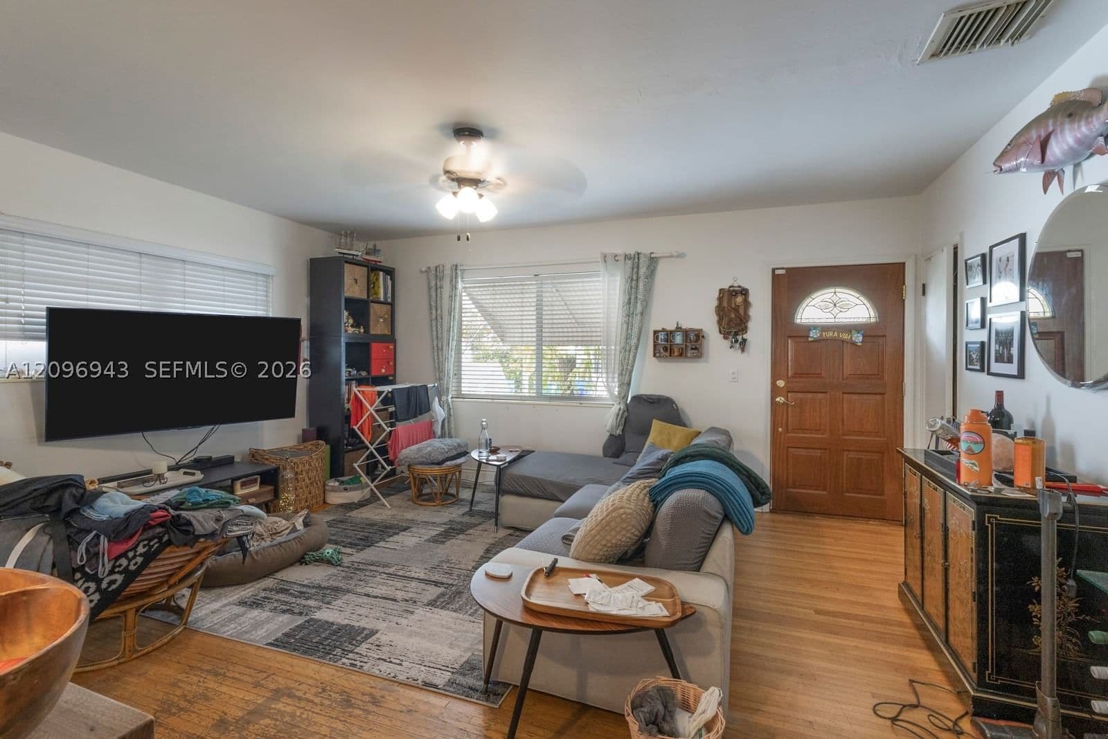 2+1 Müstakil ev — 2710 28th Ct, Miami, FL 33133