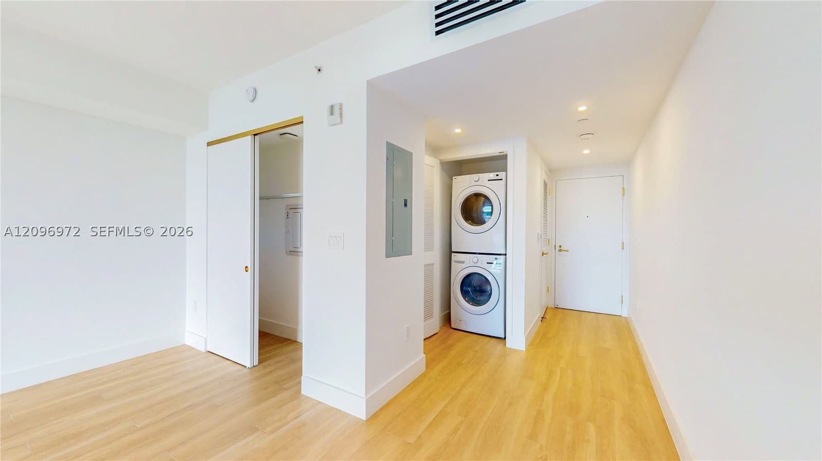 Condo — 90 32nd Street #922, Miami, FL 33127