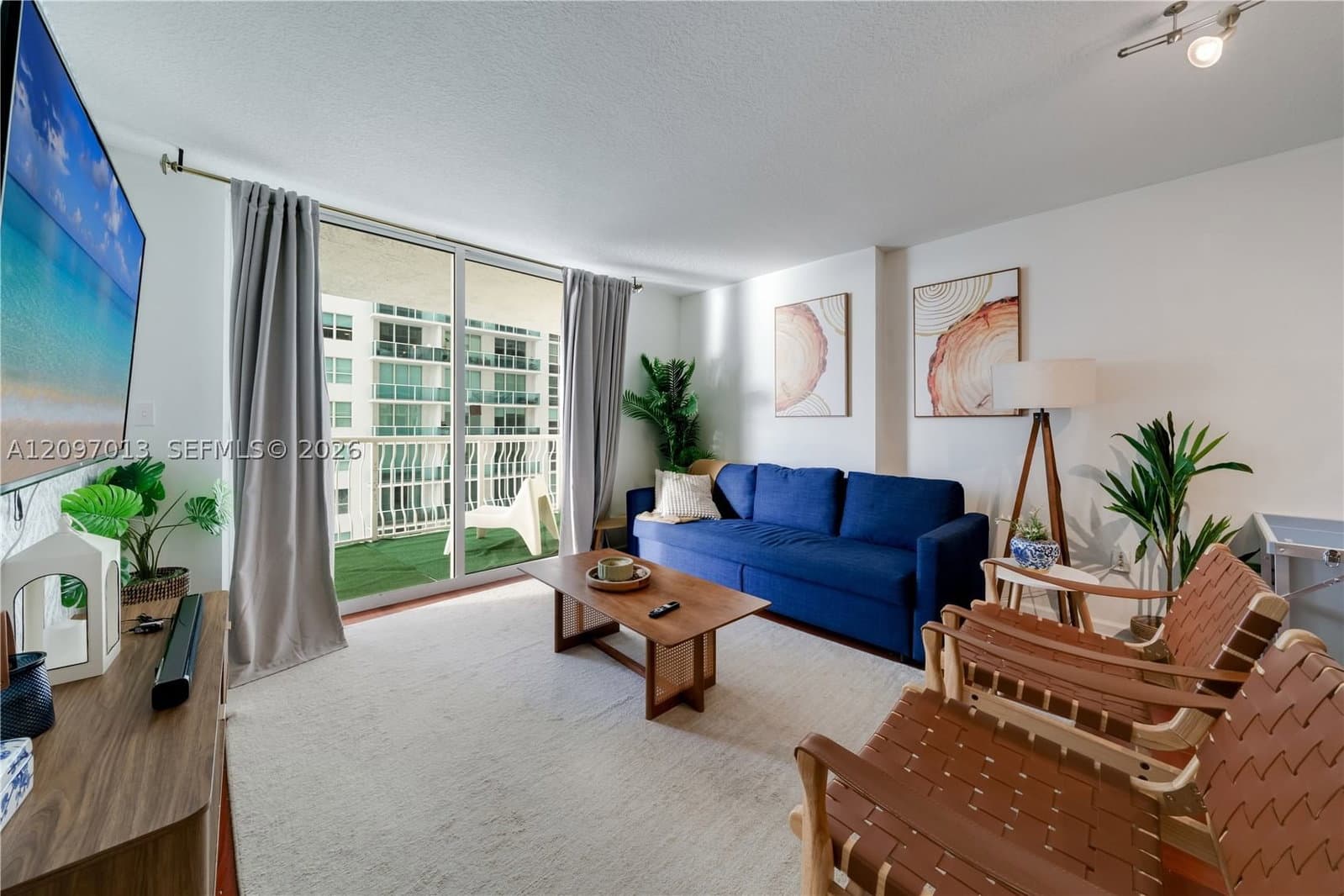 1+1 Condo — 1200 Brickell Bay Dr #1705, Miami, FL 33131