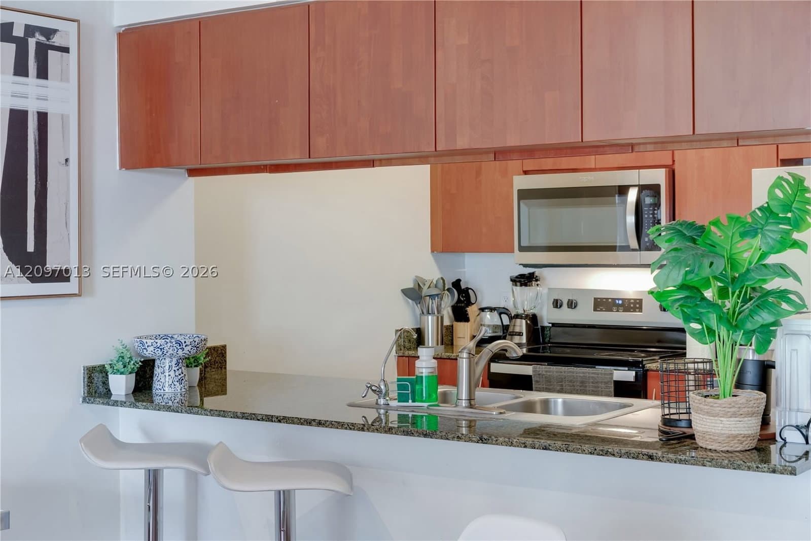 1+1 Condo — 1200 Brickell Bay Dr #1705, Miami, FL 33131