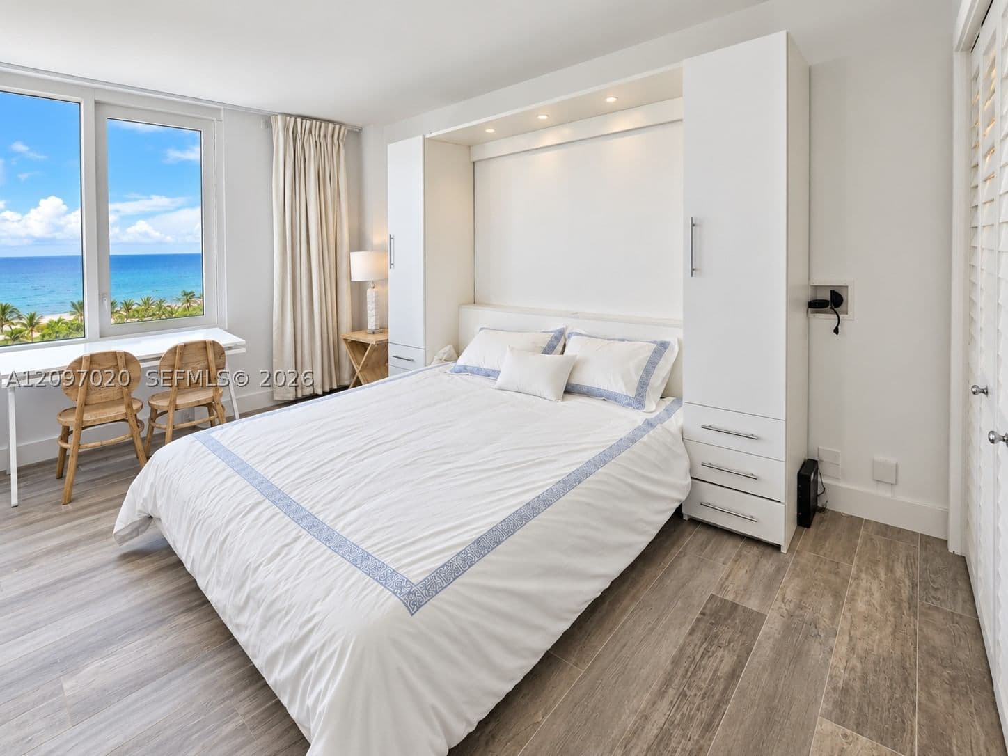 1-bedroom Condo — 2301 Collins Ave #742, Miami Beach, FL 33139