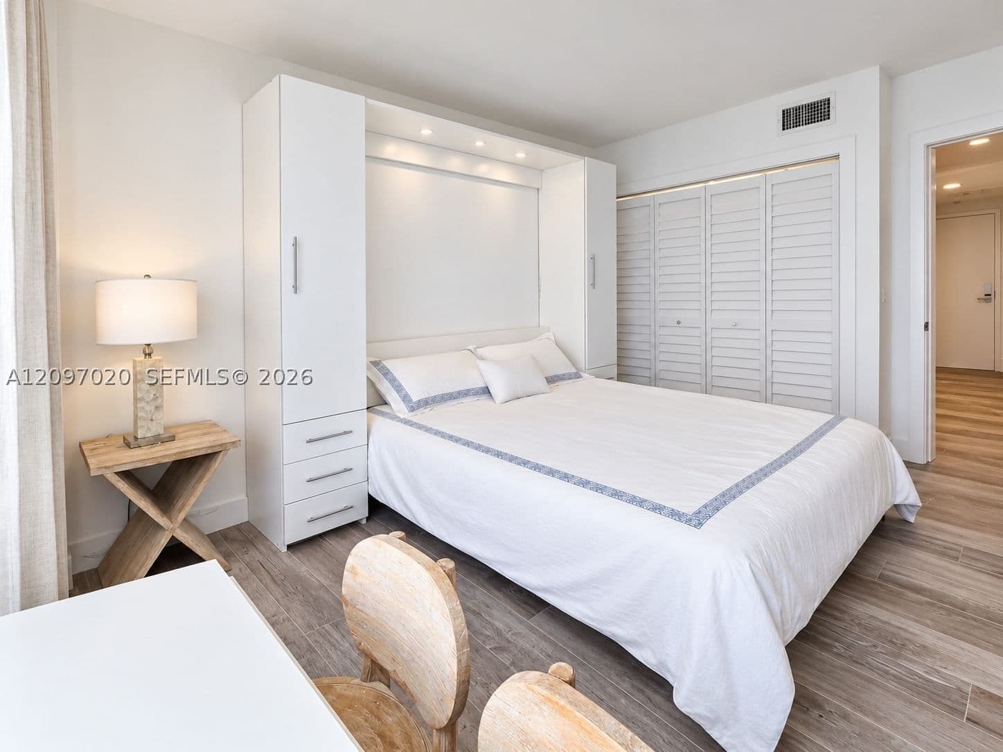 1-bedroom Condo — 2301 Collins Ave #742, Miami Beach, FL 33139