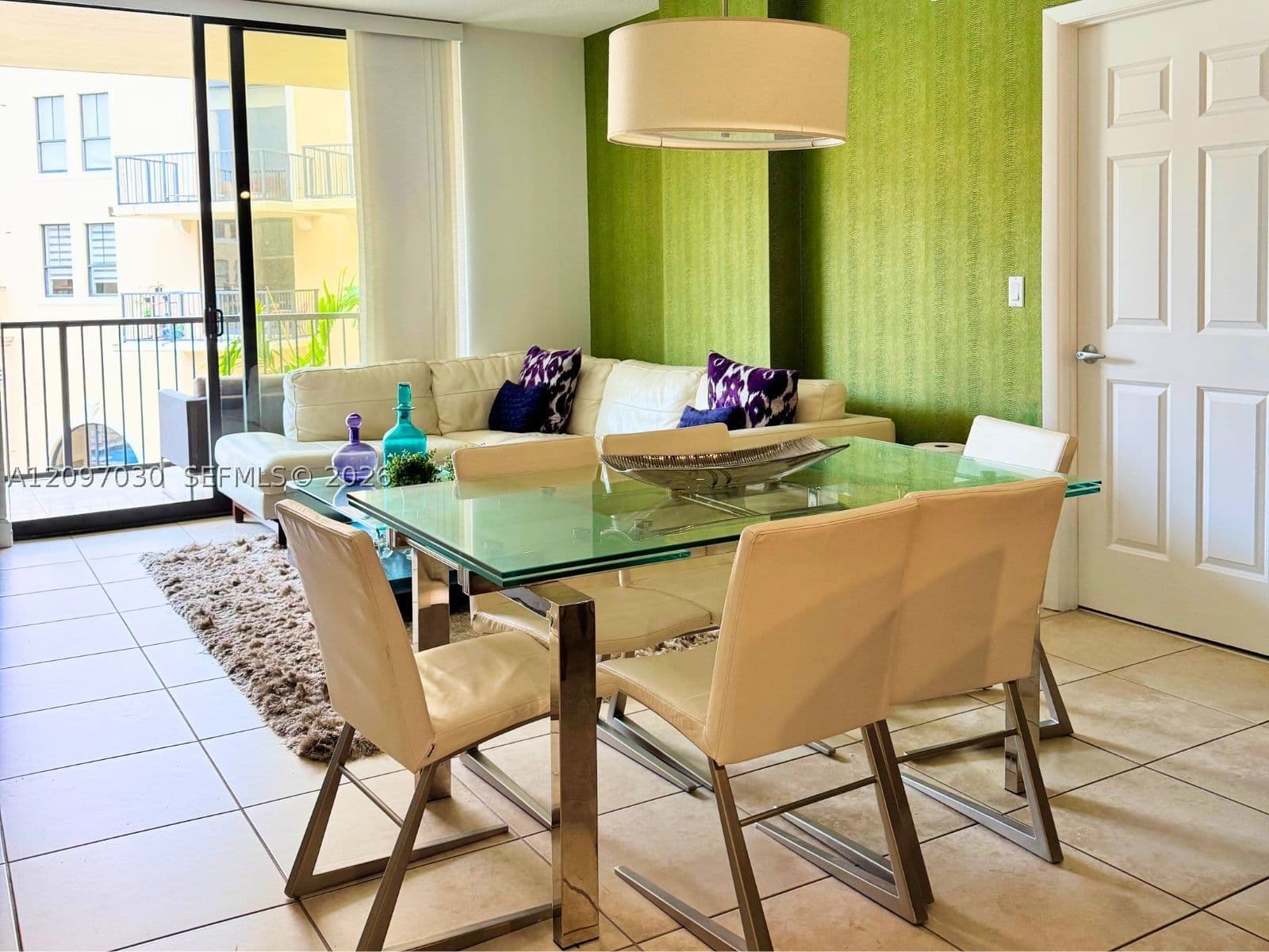55 MERRICK CONDO — ilan fotoğrafı