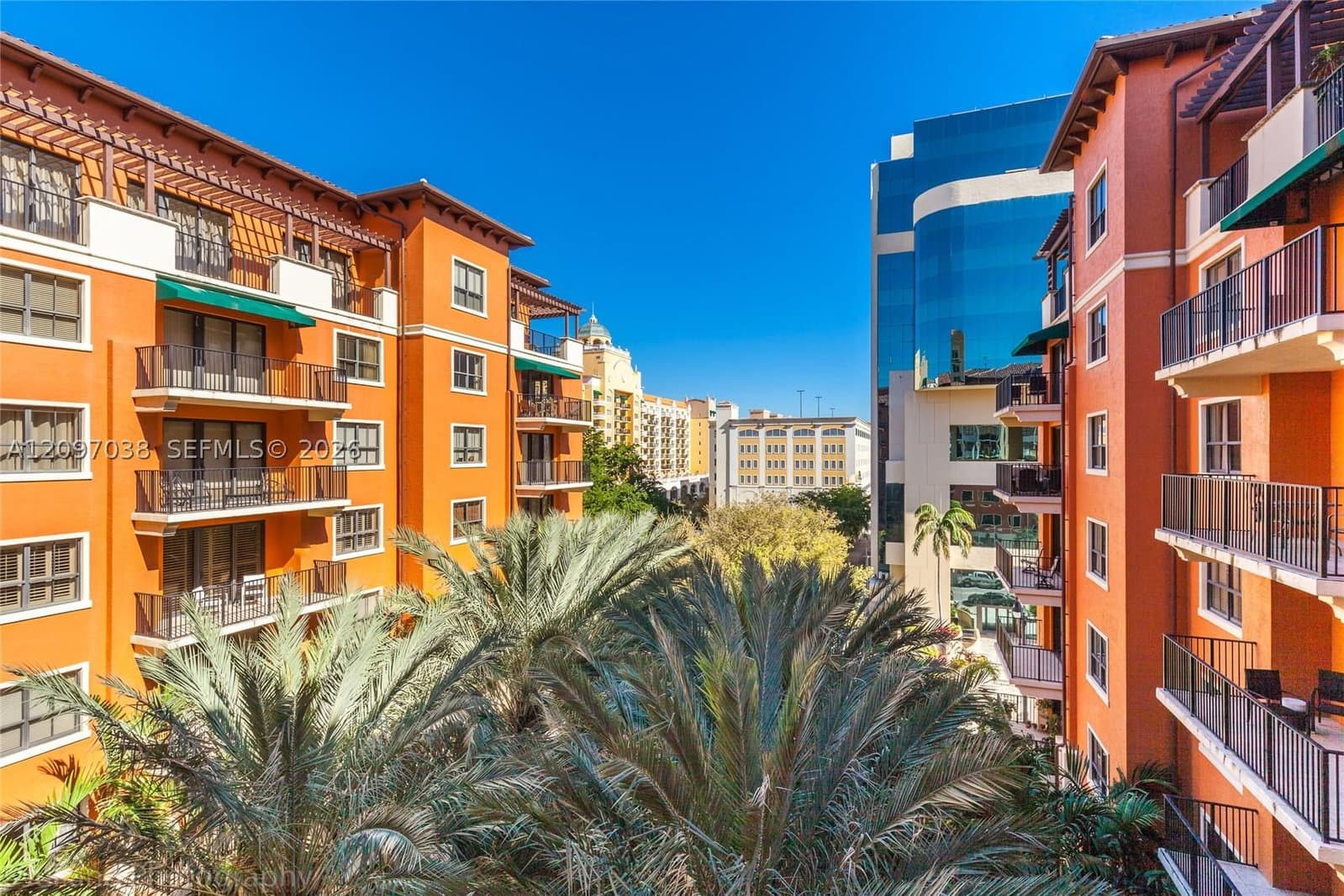 1+1 Condo — 100 Andalusia Ave #609, Coral Gables, FL 33134
