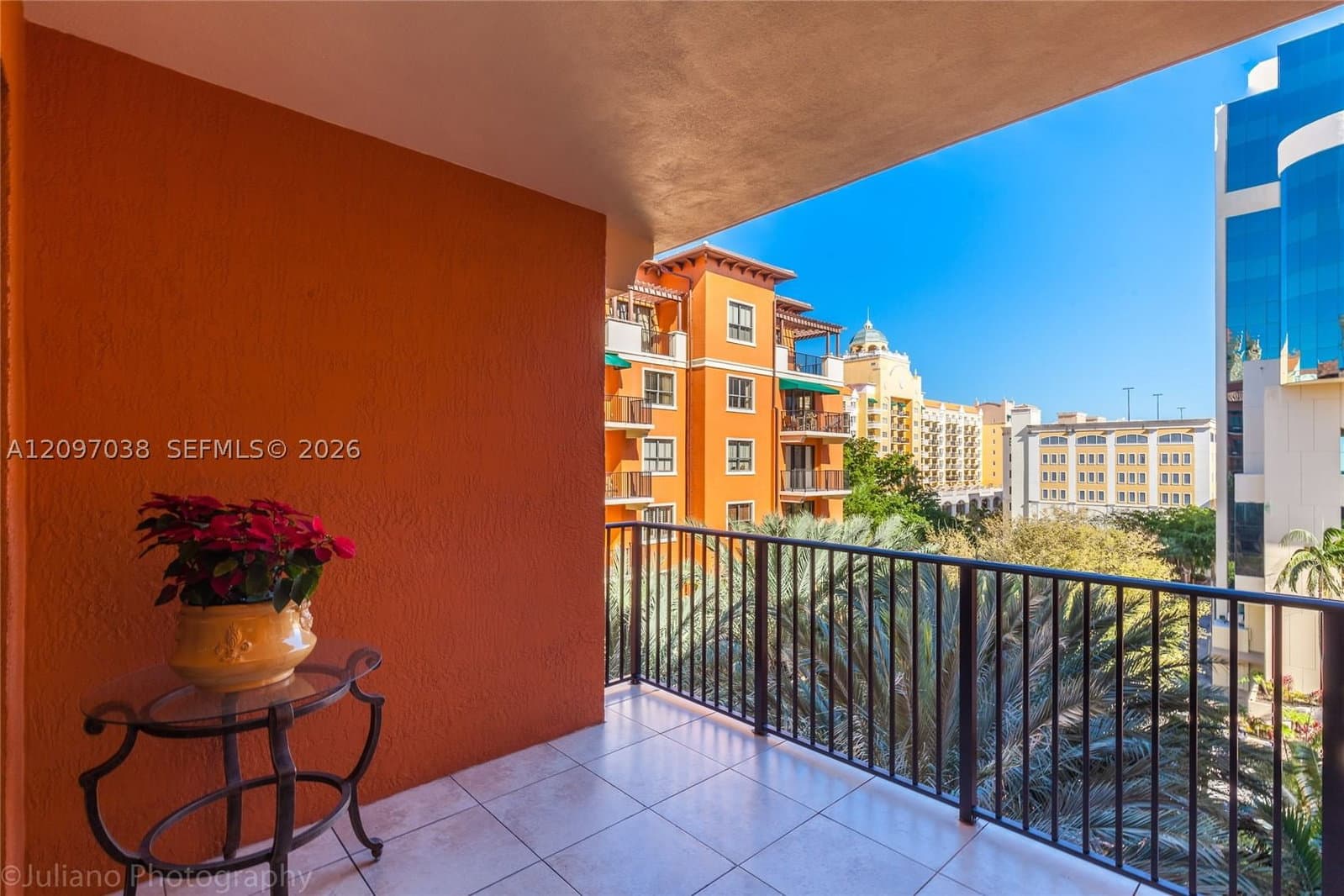 1+1 Condo — 100 Andalusia Ave #609, Coral Gables, FL 33134