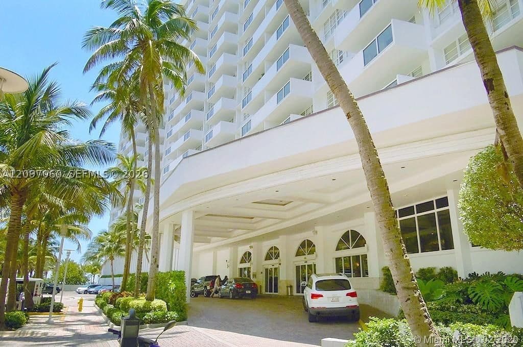 Condo — 100 Lincoln Rd #1537, Miami Beach, FL 33139