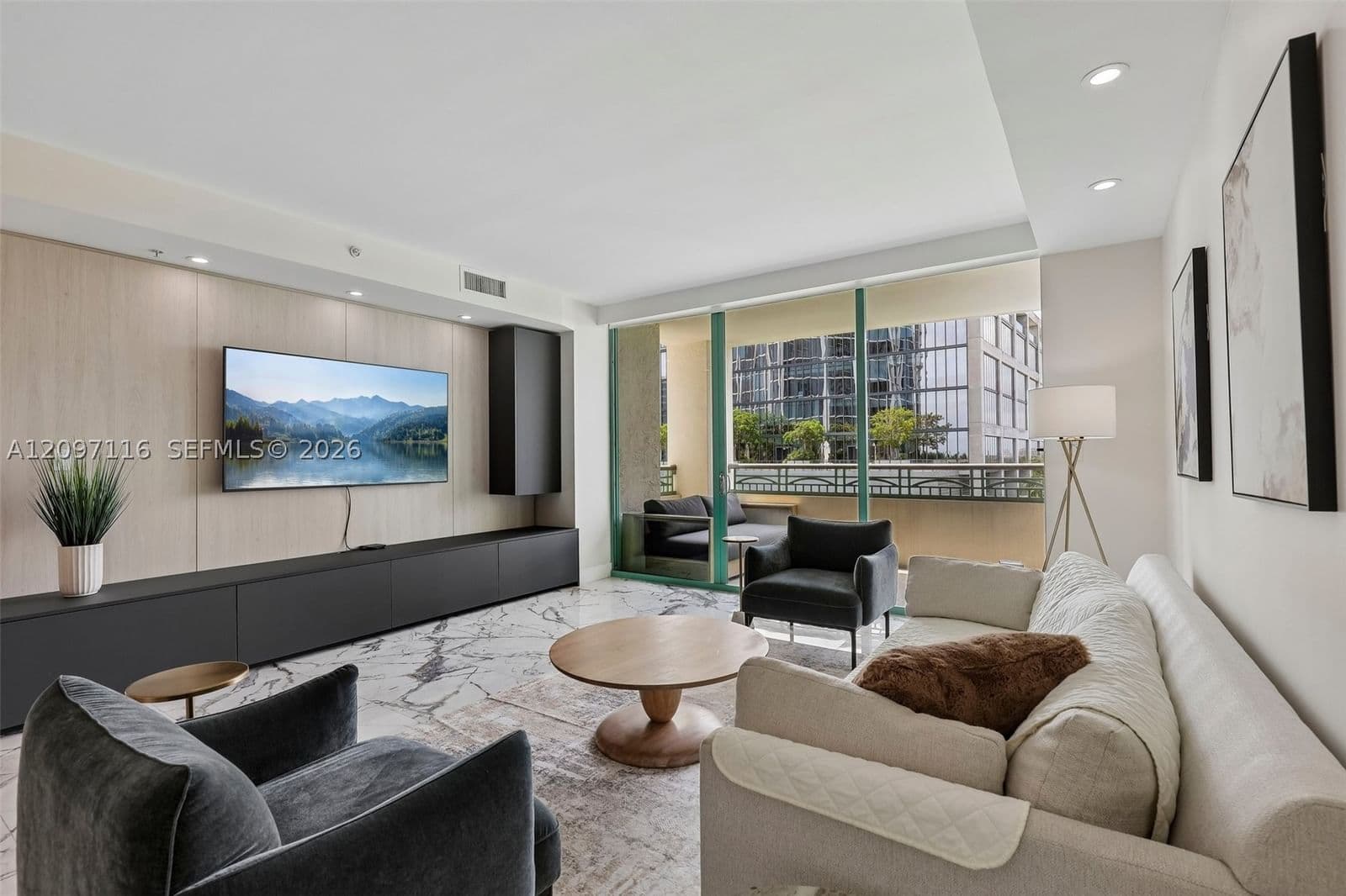 2-bedroom Condo — 3400 27th Ave #605, Miami, FL 33133