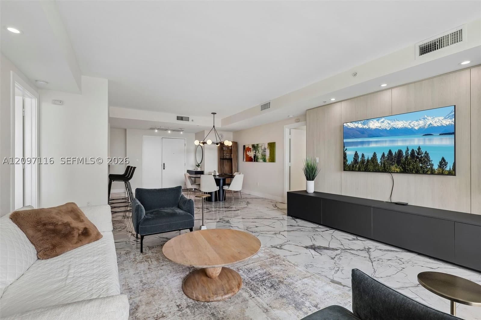 2-bedroom Condo — 3400 27th Ave #605, Miami, FL 33133