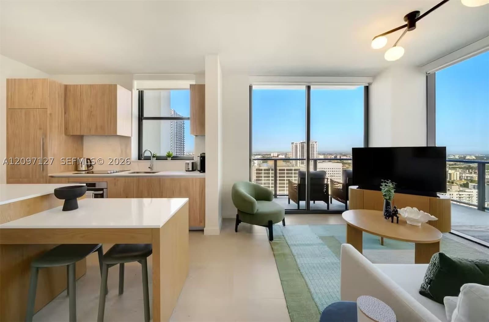 2+1 Condo — 11 6th St #3214, Miami, FL 33132