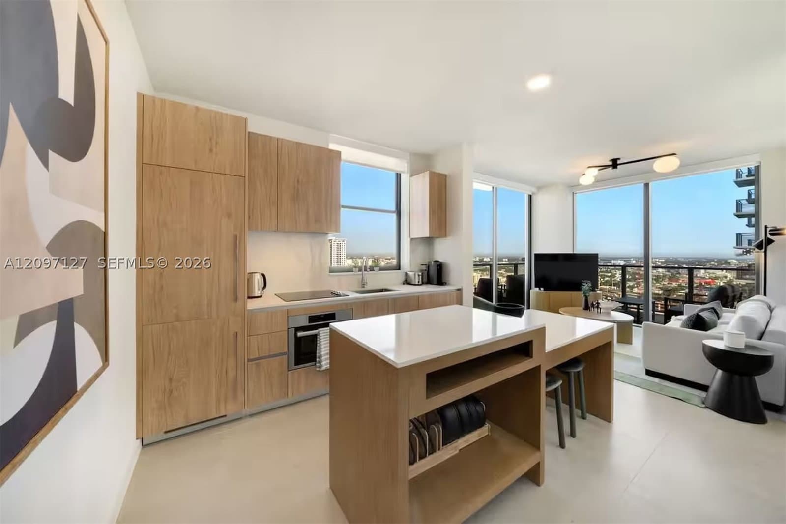 2+1 Condo — 11 6th St #3214, Miami, FL 33132