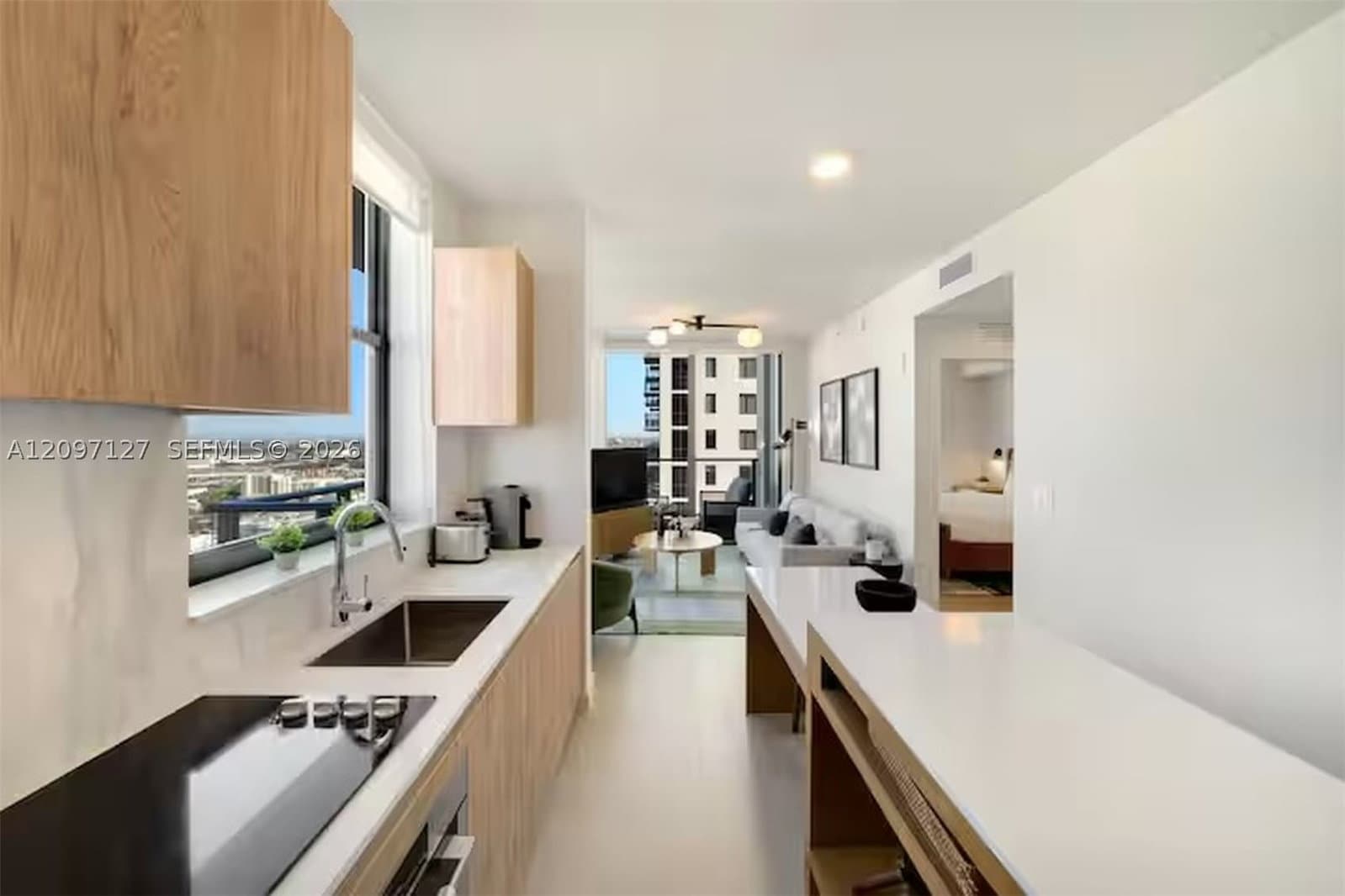 2+1 Condo — 11 6th St #3214, Miami, FL 33132