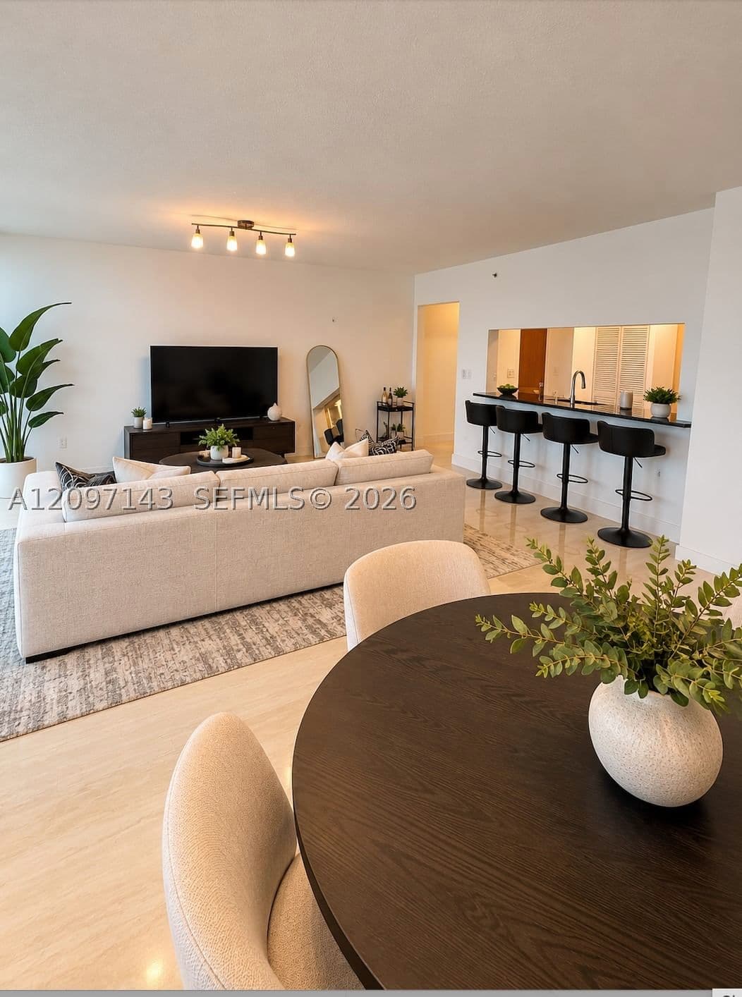 2+1 Condo — 31 5th Street #2801, Miami, FL 33131