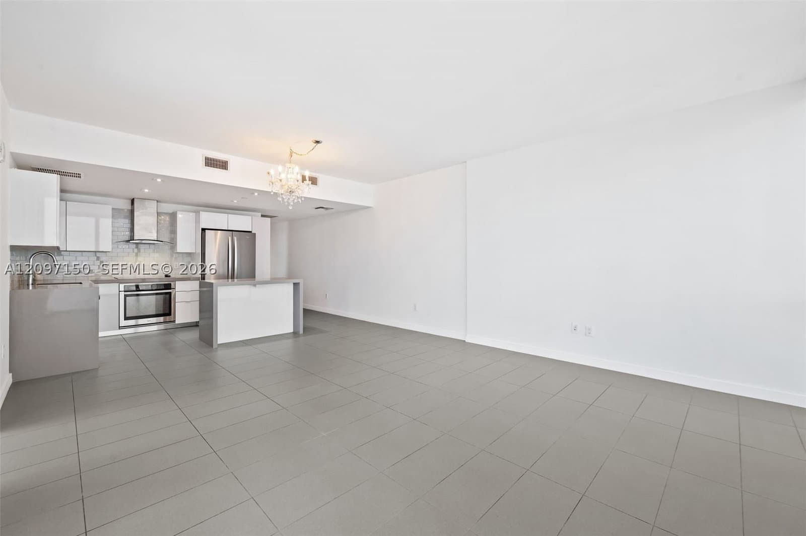 2+1 Condo — 1600 1st Ave #2420, Miami, FL 33132