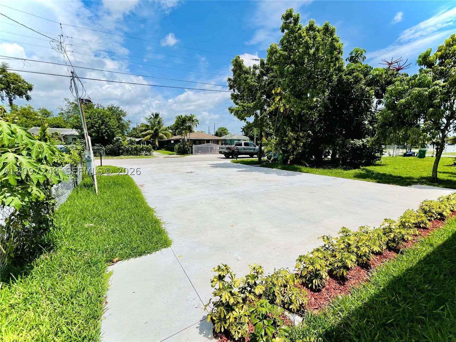 3+1 Mülk — 3118 60 St #0, Miami, FL 33142