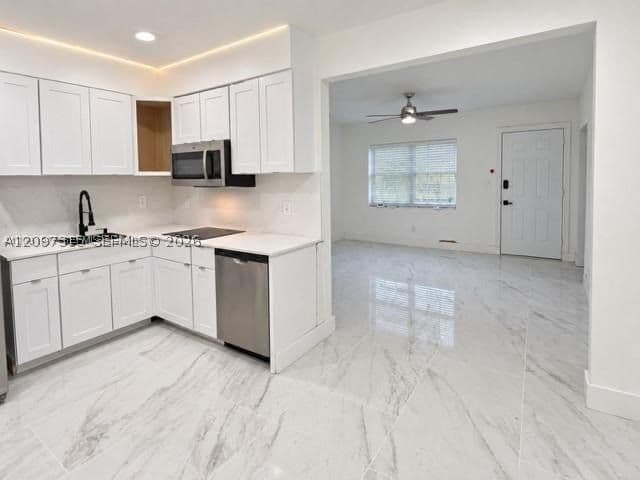 3+1 Müstakil ev — 1035 50th St #0, Miami, FL 33127
