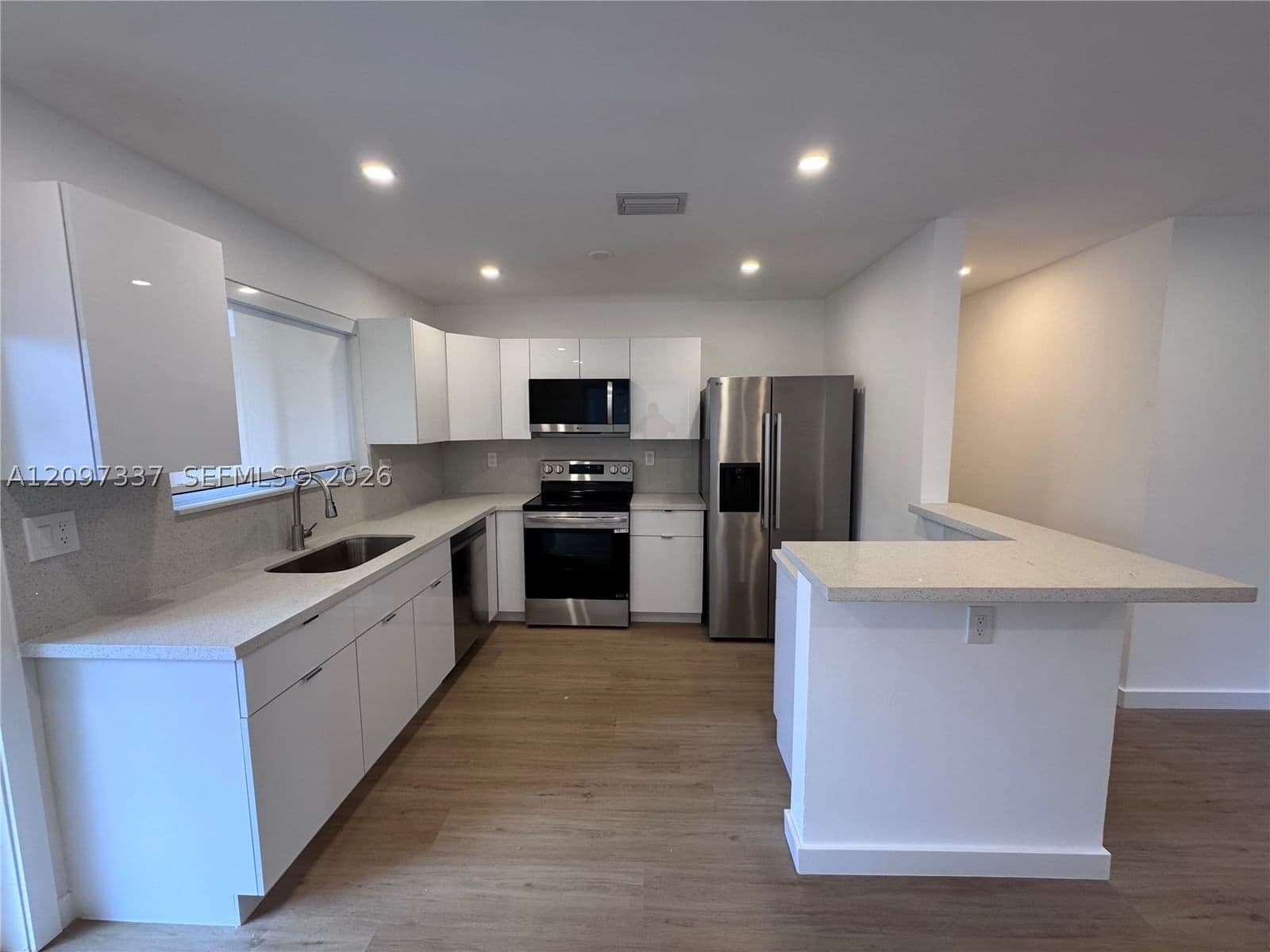 3+1 Mülk — 350 17th Rd #350, Miami, FL 33129