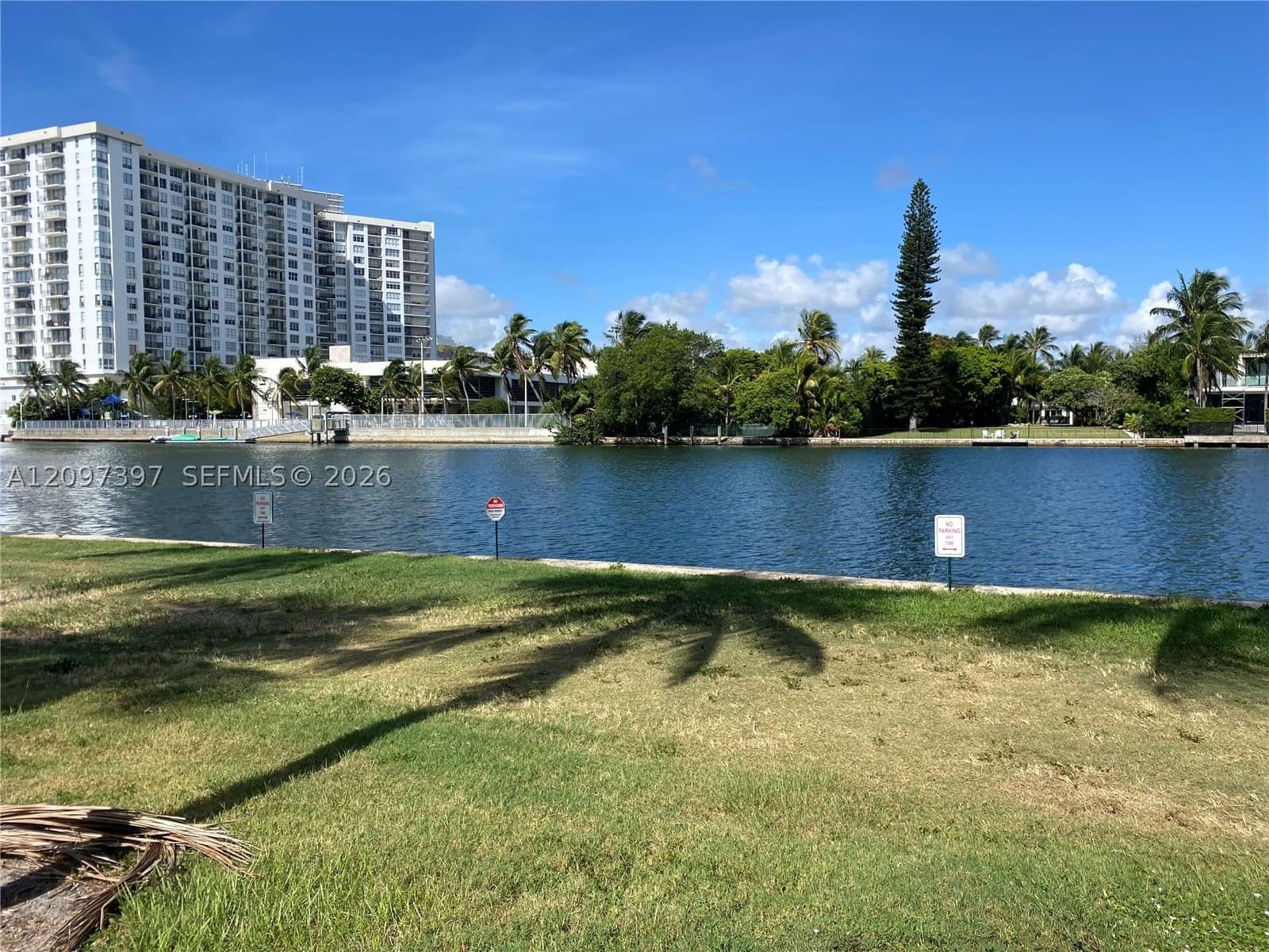 Mülk — Miami Beach, FL 33140