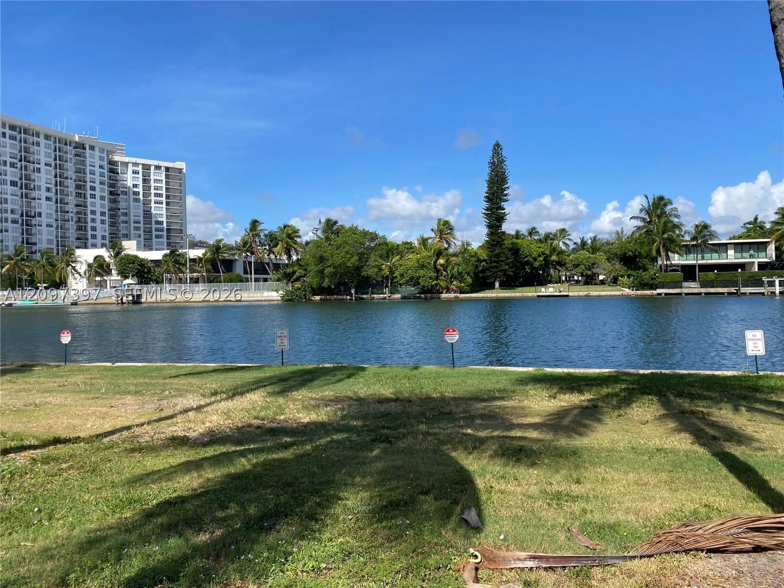 Mülk — Miami Beach, FL 33140