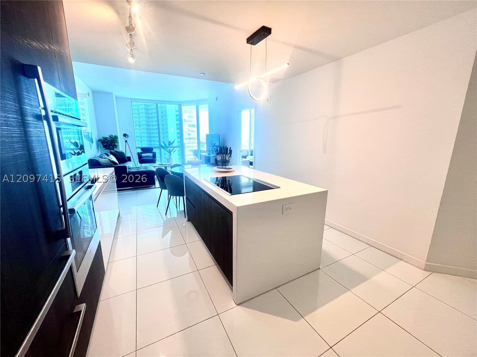 2+1 Condo — 851 1st Ave #1907, Miami, FL 33132