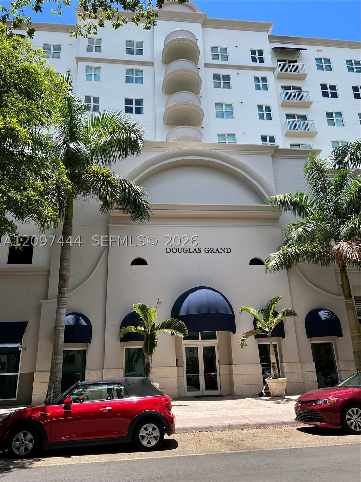 1+1 Condo — 50 Menores Ave #505, Coral Gables, FL 33134