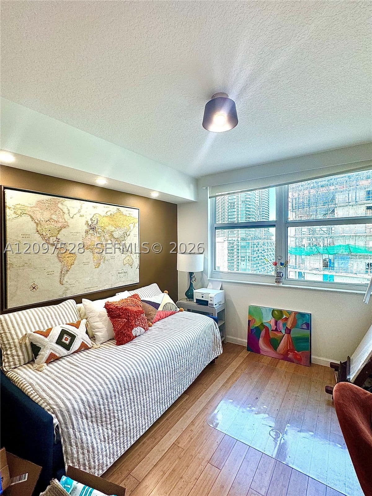 2+1 Condo — 31 5th St #1708, Miami, FL 33131