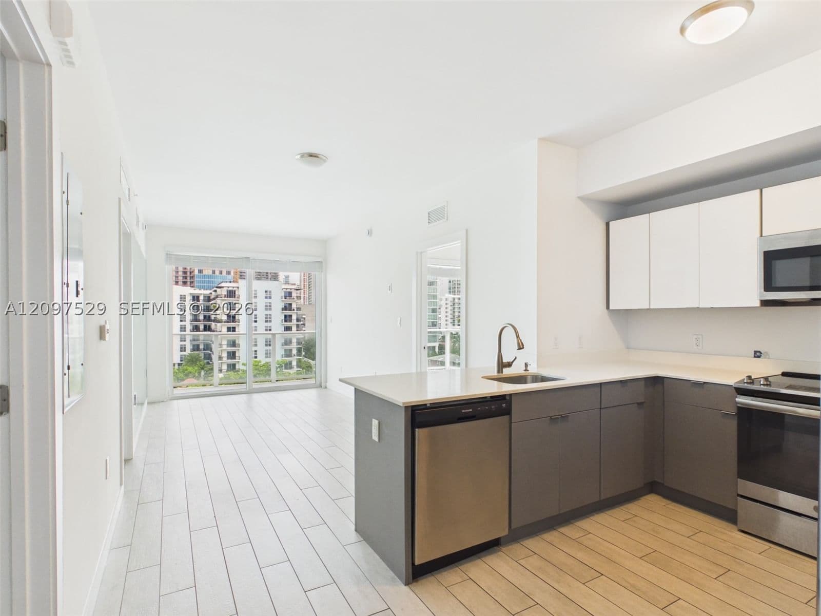 2-bedroom Condo — 321 26th St #717, Miami, FL 33137
