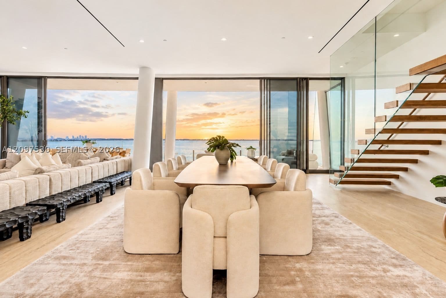 4+1 Condo — 5 Grove Isle Dr #PH M02, Miami, FL 33133