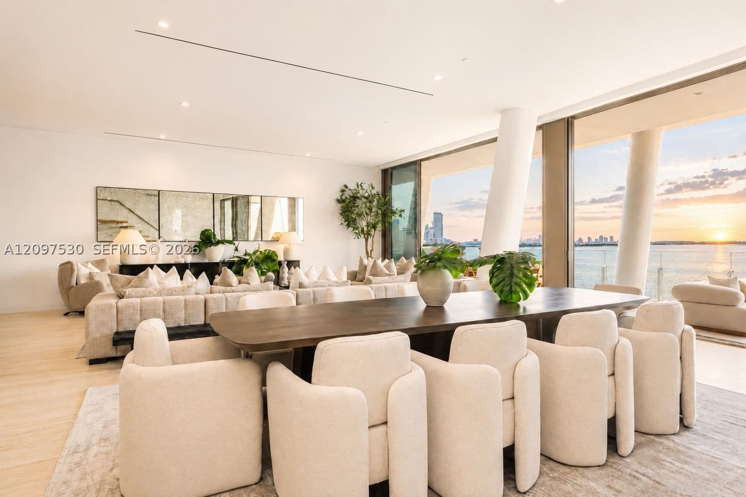 4+1 Condo — 5 Grove Isle Dr #PH M02, Miami, FL 33133