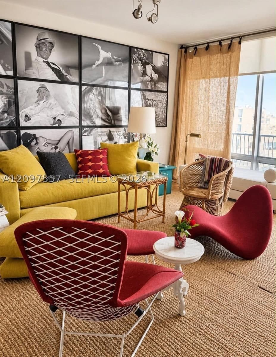 1+1 Condo — Miami, FL 33131