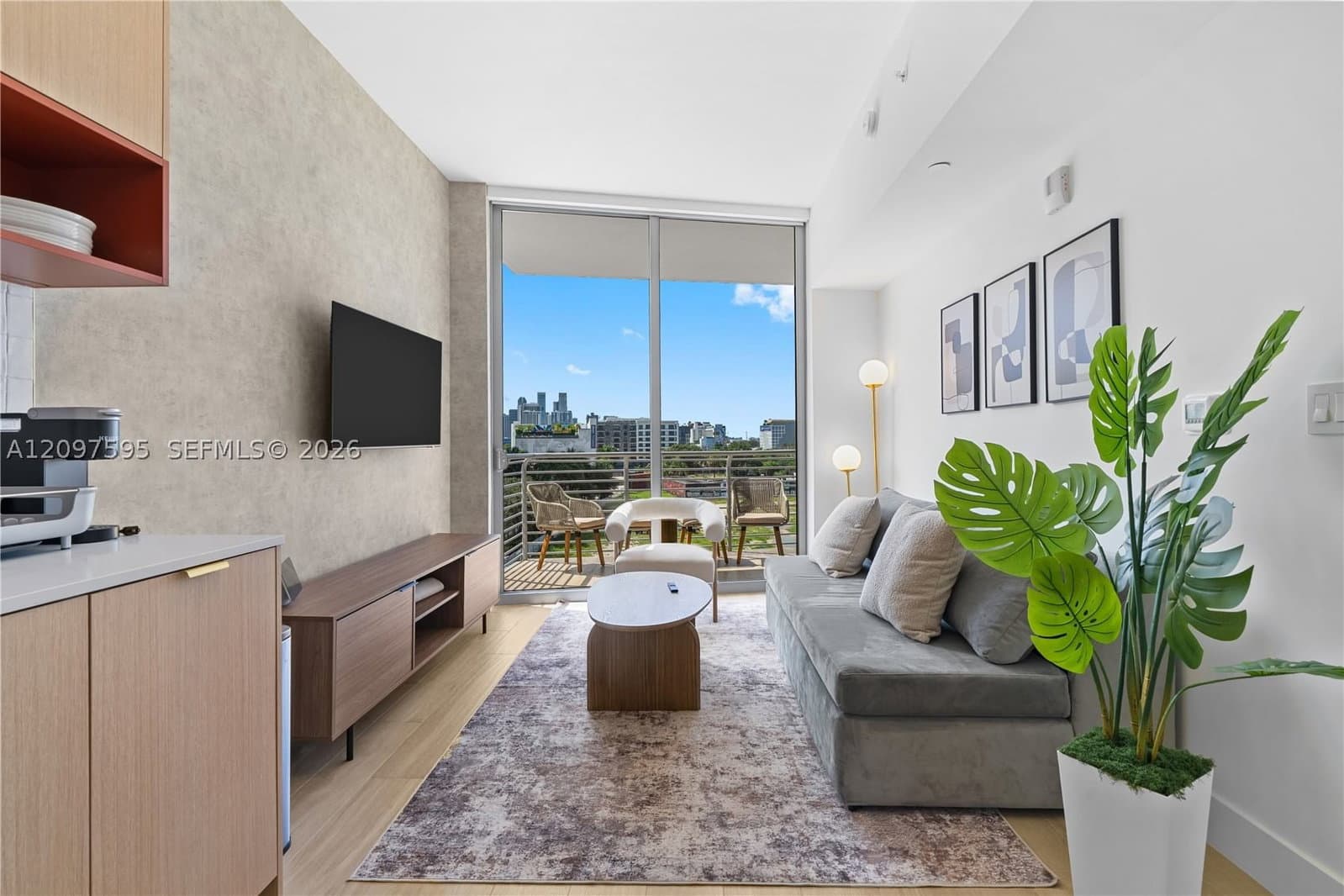 2+1 Condo — 90 32nd #527, Miami, FL 33137