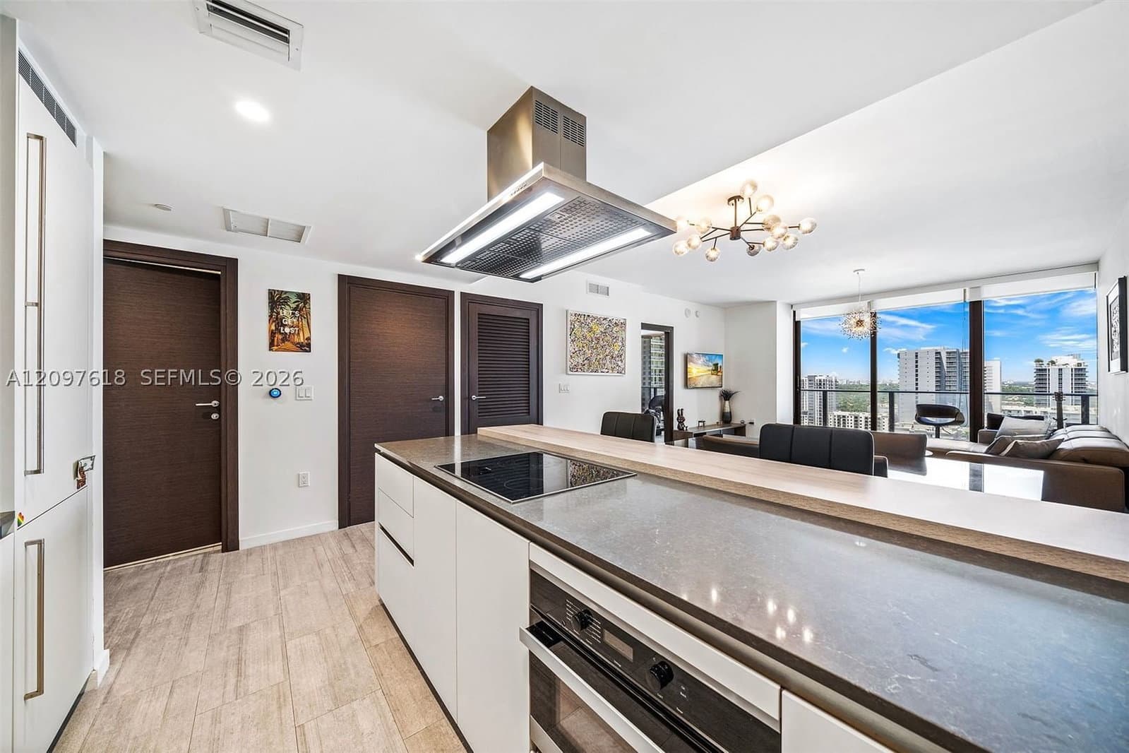 1+1 Condo — 1000 Brickell Plz #2111, Miami, FL 33131