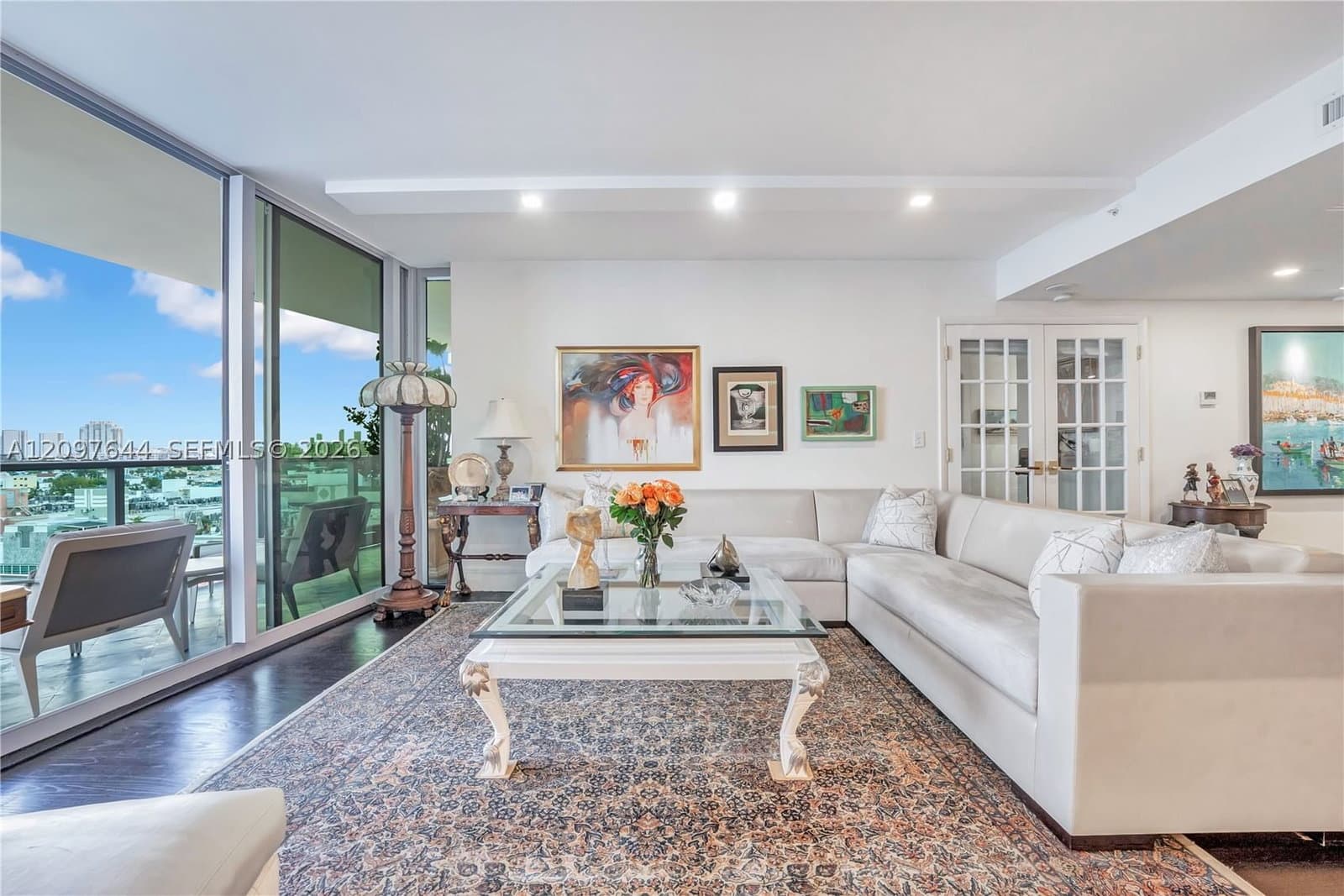 2+1 Condo — 1455 Ocean Dr #904, Miami Beach, FL 33139