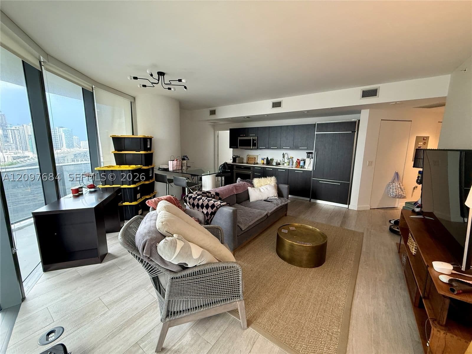 2+1 Condo — 45 9th St #2308, Miami, FL 33130