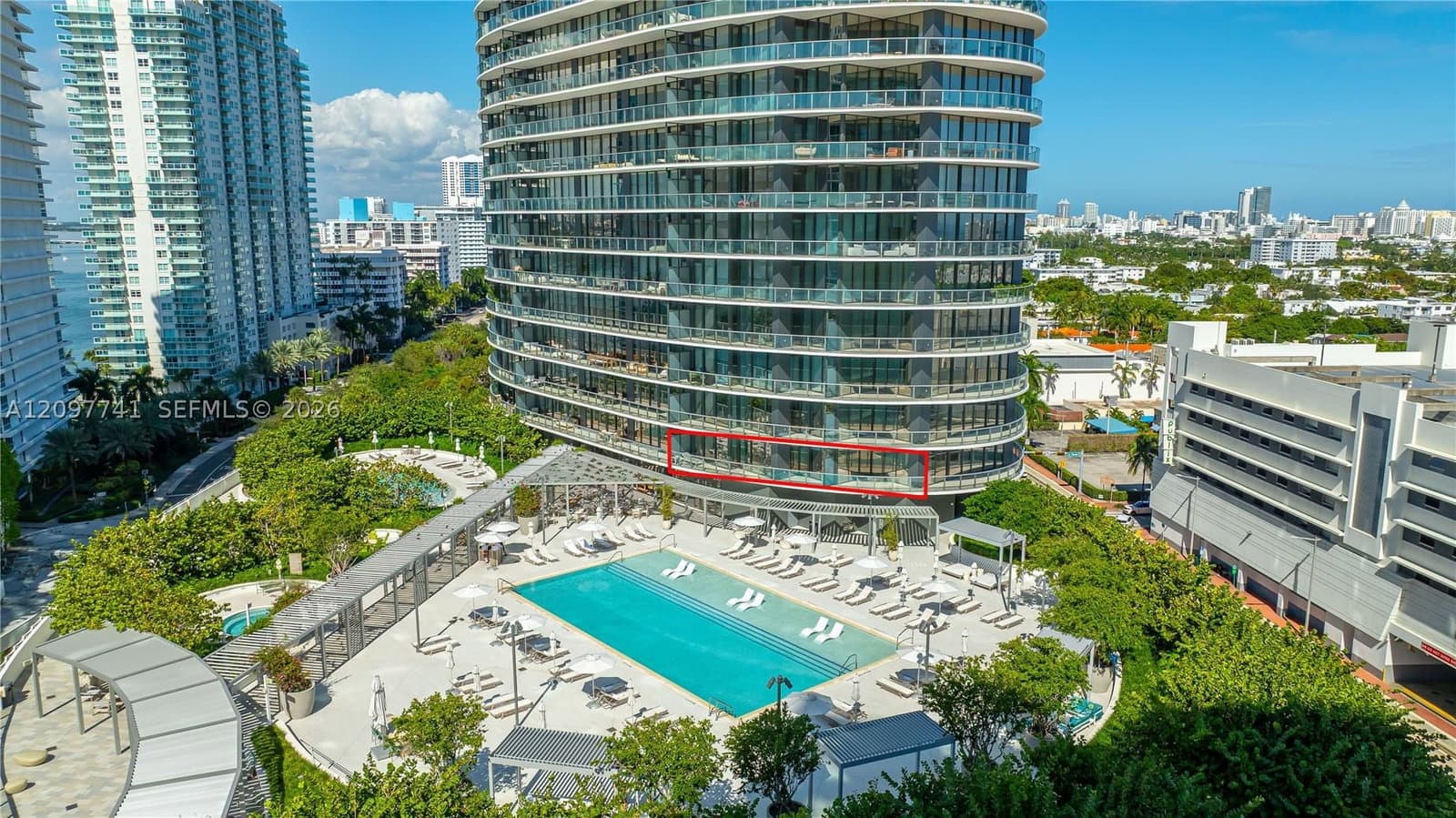 1+1 Condo — 500 Alton Rd #802, Miami Beach, FL 33139