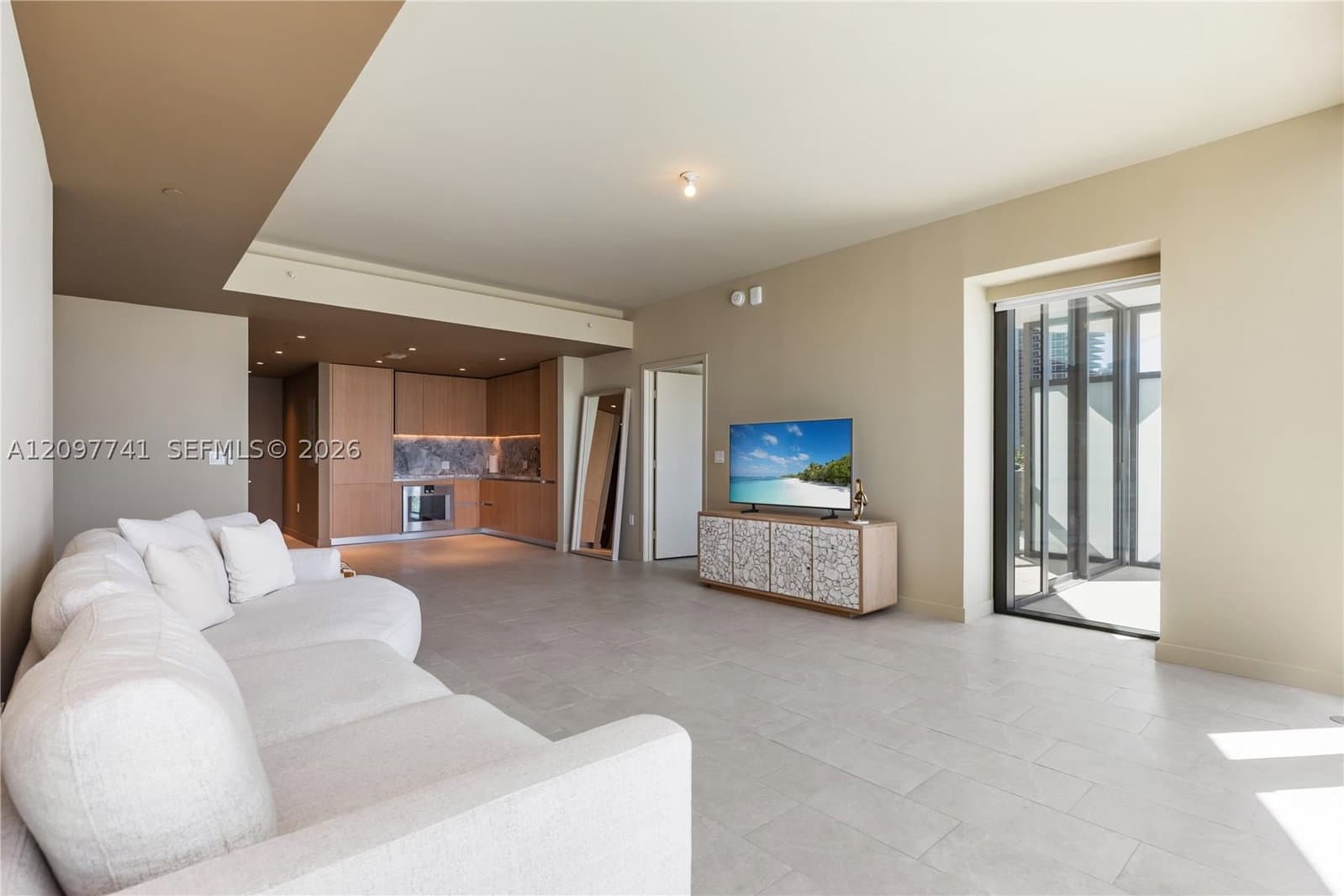 1+1 Condo — 500 Alton Rd #802, Miami Beach, FL 33139