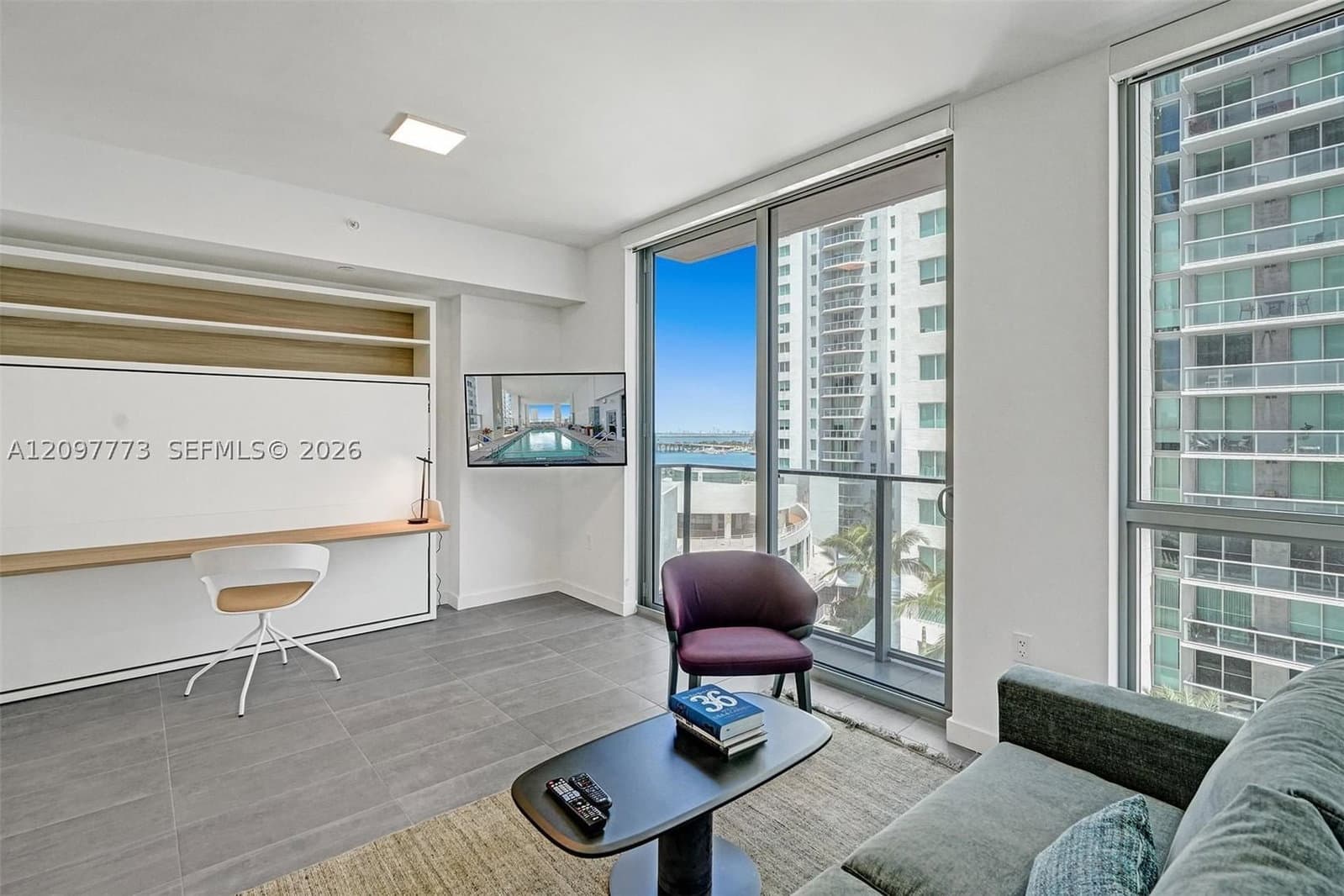Condo — 227 2nd St #1610, Miami, FL 33132