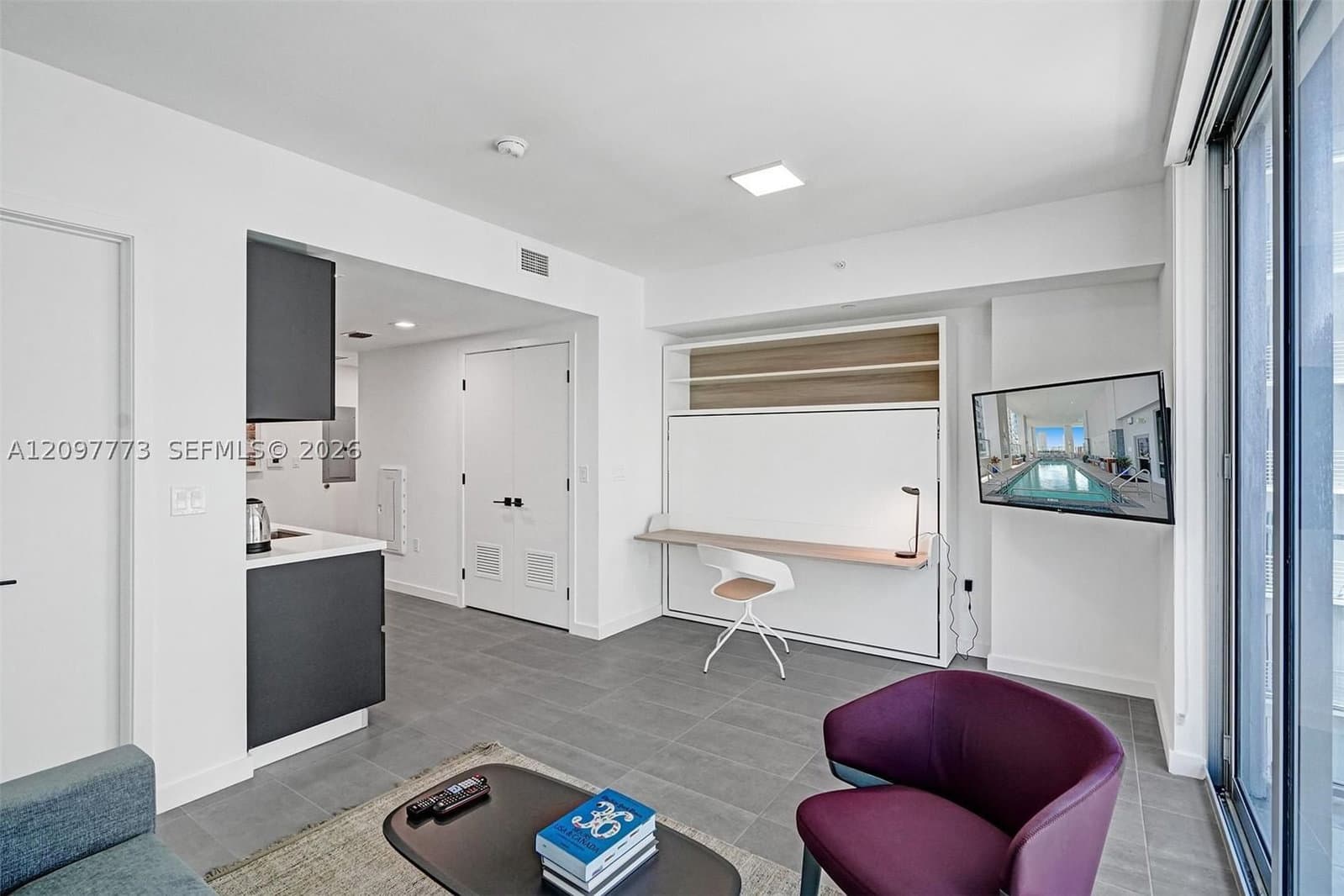 Condo — 227 2nd St #1610, Miami, FL 33132