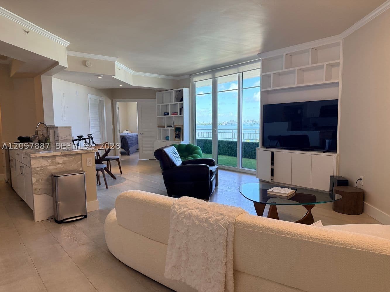 2-bedroom Condo — 1 Century Ln #605, Miami Beach, FL 33139